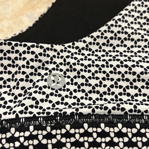 Lululemon Time to  Sweat Bra, size 4 - Picture 5 of 7